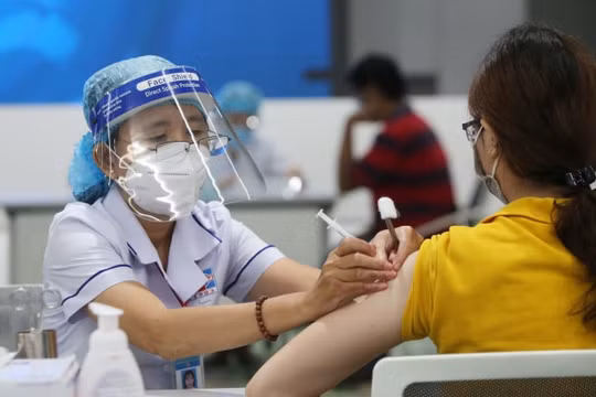 Trước 15/9, Hà Nội, TPHCM phải hoàn thành tiêm mũi 1 vaccine