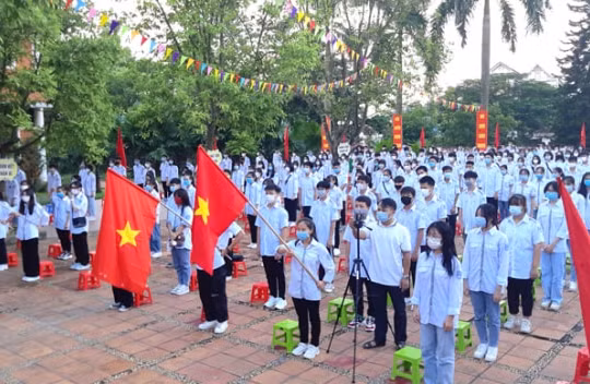 Phú Thọ: Gần 290.000 học sinh đón khai giảng năm học mới 2021–2022