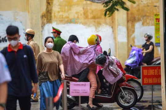 Đề thi môn Hóa học tốt nghiệp THPT 2021, mã đề 214