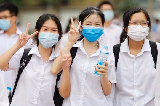 Đề thi môn Vật lý tốt nghiệp THPT 2021, mã đề 212