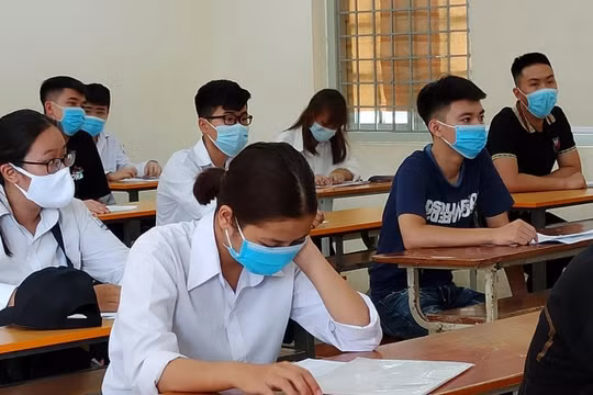 Đề thi tham khảo Tiếng Anh: Nhiều thành ngữ nằm ngoài sách giáo khoa
