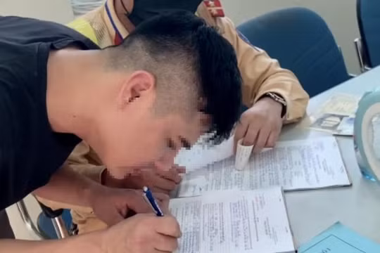 Phạt 17 triệu đồng đối với tài xế đi ngược chiều trên cao tốc Nội Bài - Lào Cai