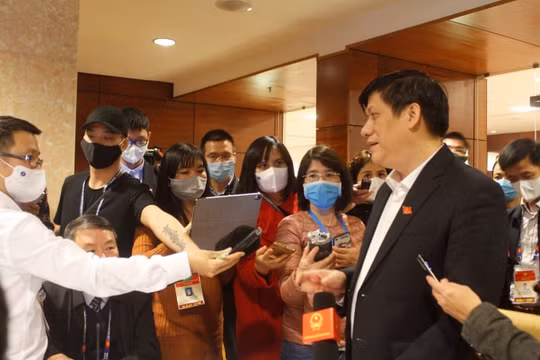 Bộ Y tế: Dốc toàn lực, cố gắng áp dụng triệt để phương châm 4 tại chỗ