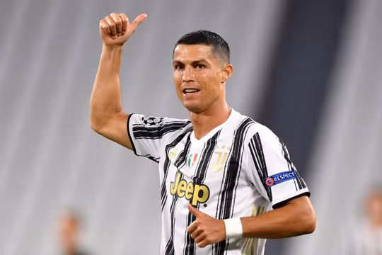 CLB Juventus ra phán quyết tương lai của siêu sao Ronaldo
