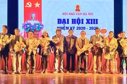 Nhà thơ Trần Gia Thái là tân Chủ tịch Hội Nhà văn Hà Nội