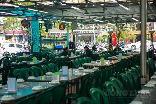 Hà Nội: Xem xét tạm dừng hoạt động quán bia hơi để phòng, chống Covid-19