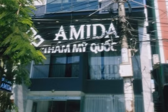 Nữ kế toán thẩm mỹ viện AMIDA dương tính Covid-19 đã dự 2 đám cưới tại Quảng Nam