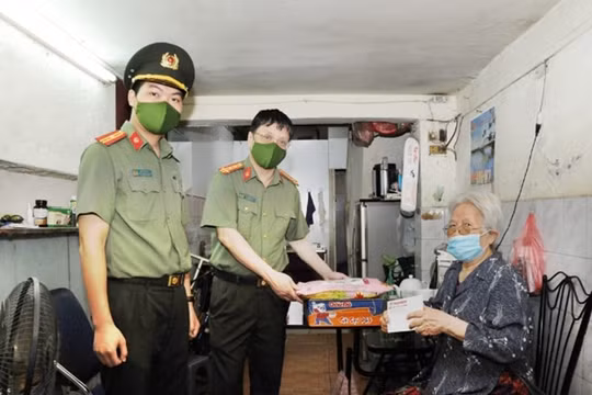 Lan tỏa những tấm lòng nhân ái để cùng nhau vượt qua đại dịch