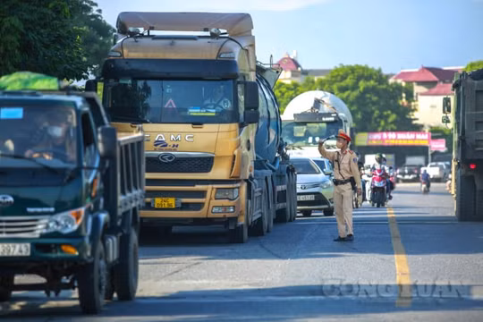 Bộ Giao thông: Tiếp tục tạo thuận lợi cho vận chuyển hàng hóa thiết yếu