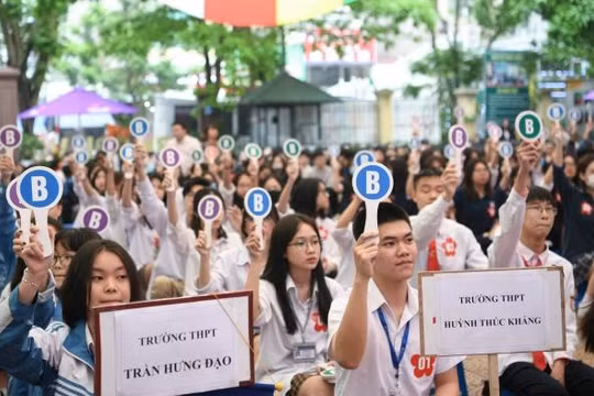 Năm học mới, nhiệm vụ đầu tiên của giáo dục Trung học là phòng, chống dịch Covid-19