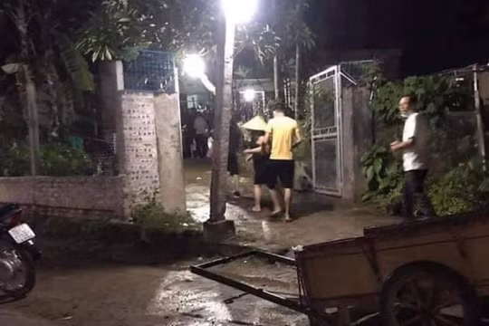 Phú Thọ: Nghi vấn bị điện giật trong lúc sạc điện thoại, bé trai 7 tuổi tử vong