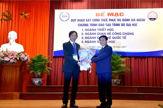 Học viện Báo chí và Tuyên truyền tiếp tục đổi mới, nâng cao chất lượng giáo dục, đào tạo