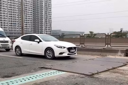 Rào chắn đường Vành đai 3 trên cao để sửa chữa khe co giãn