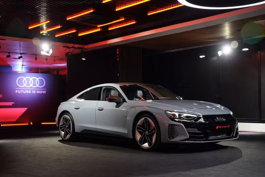 Audi e-tron GT 2022 ra mắt tại Thái Lan, giá từ 206.903 USD