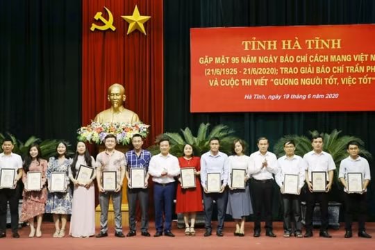 Phát động Cuộc thi “Báo chí viết về gương người tốt, việc tốt, các điển hình tiên tiến và xây dựng NTM”