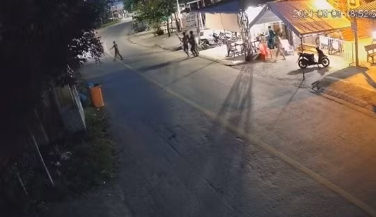 Bạc Liêu: Khởi tố 2 đối tượng chống người thi hành công vụ tại chốt kiểm soát dịch Covid-19