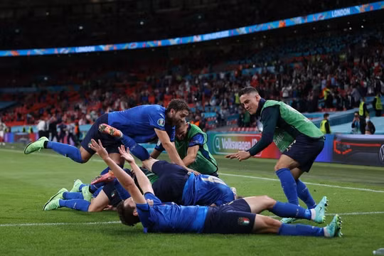 Tuyển Italy 2-1 Áo ở trận 1/8 tại tứ kết Euro 2020
