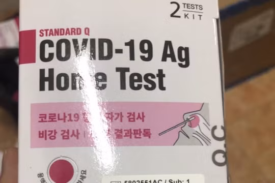 Hà Nội: Cơ sở bán dụng cụ xét nghiệm Covid-19 nhập lậu bị phạt 60 triệu đồng