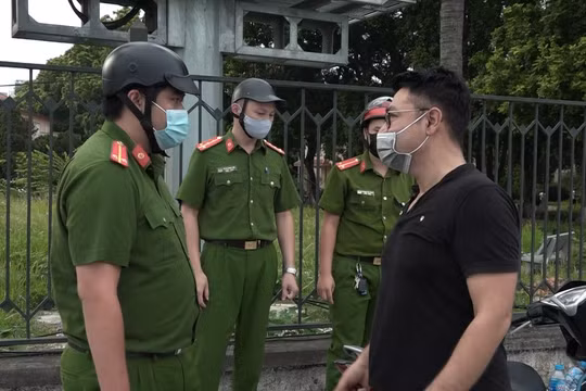 Hà Nội: Tăng cường tuyên truyền phòng chống dịch COVID-19 đối với người nước ngoài