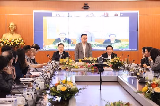 Chuyển đổi số không chỉ là đầu tư về công nghệ mà còn là đổi mới về tư duy