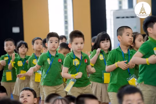 Học sinh Hà Nội tựu trường sớm nhất vào ngày 1/9