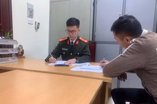 Hà Nội: Xử phạt gần 20 trường hợp đăng tin giả về dịch Covid-19