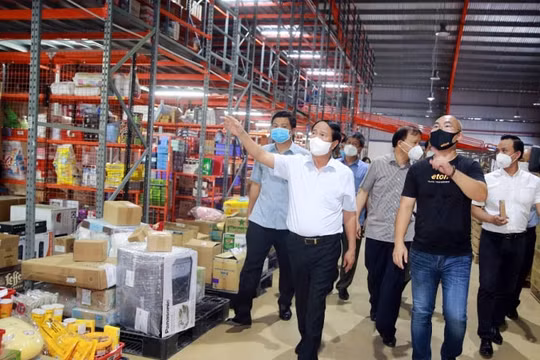 Bảo đảm cung ứng đủ lương thực, thực phẩm cho người dân TP. HCM