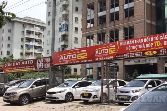 Giảm giá kịch sàn, thị trường mua bán ô tô cũ vẫn ảm đạm