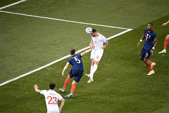 Mbappe đá hỏng phạt đền 11m khiến Pháp bị loại khỏi Euro 2020