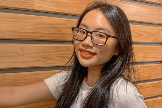 Phương Mỹ Chi lên tiếng xin lỗi vì quảng cáo kẹo ngậm trắng da