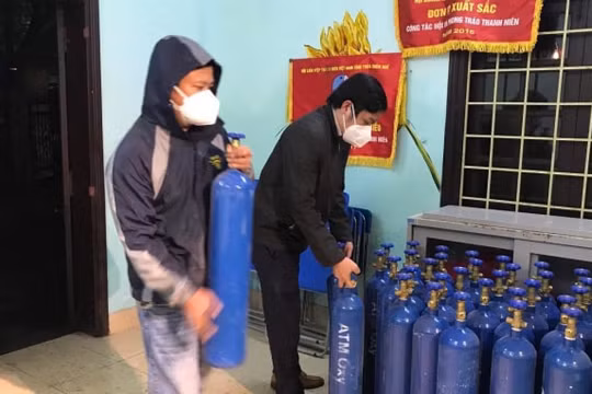 Hội Doanh nhân trẻ Việt Nam triển khai mô hình ATM ô xy hỗ trợ điều trị F0 tại Huế