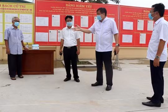 Lãnh đạo TP. Vĩnh Yên (Vĩnh Phúc) kiểm tra công tác chuẩn bị bầu cử tại phường Đồng Tâm, Hội Hợp