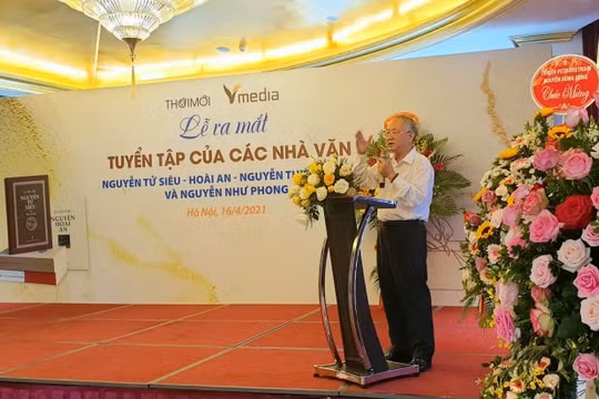 Độc đáo lễ ra mắt tuyển tập của 4 tác giả trong gia đình nhà văn, nhà báo Nguyễn Như Phong
