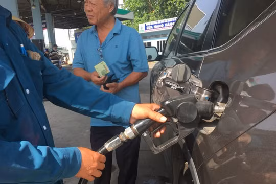 Từ vụ xăng giả tại Đồng Nai: Hoang mang thực trạng chất lượng xăng dầu