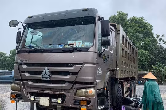 Hòa Bình: Xe hết hạn đăng kiểm gây tai nạn chết người trên đường Hồ Chí Minh