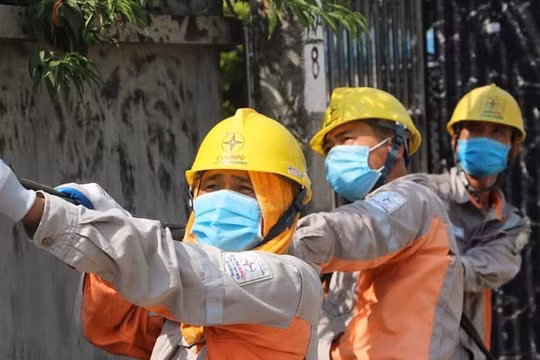 Công suất tiêu thụ điện trưa 18/6 lại “phá đỉnh”