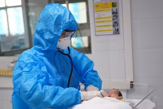5 loại thuốc cần cho trẻ em mắc Covid-19 điều trị tại nhà