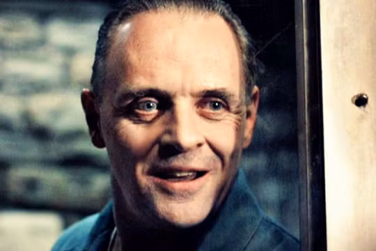 Anthony Hopkins: Từ đứa trẻ mắc tự kỷ đến sự nghiệp thăng hoa ở tuổi ngoài 80