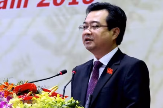 Bộ trưởng Bộ Xây dựng: "Sẽ tháo gỡ khó khăn về vốn để hỗ trợ thị trường bất động sản"