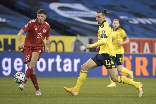 Zlatan Ibrahimovic ghi dấu ấn trong ngày trở lại ĐT Thụy Điển