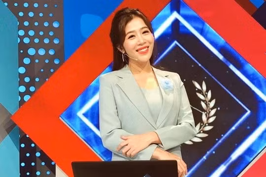 MC Diệp Chi lên tiếng về lý do dừng dẫn Đường lên đỉnh Olympia