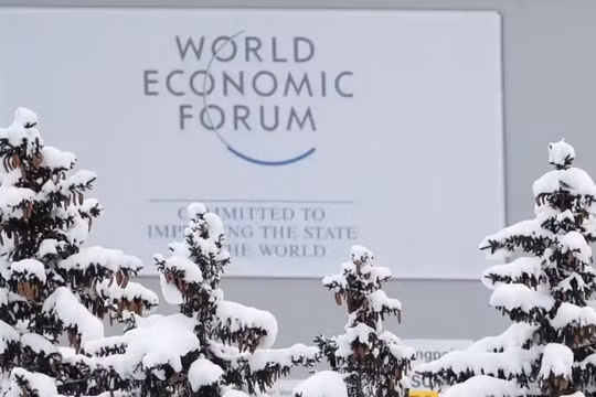 Diễn đàn kinh tế Davos bị hoãn đến mùa hè do lo ngại Omicron