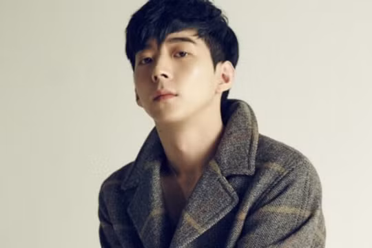 ​​Diễn viên Park Yoo Hwan - em trai Park Yoochun bị bắt vì hút cần sa