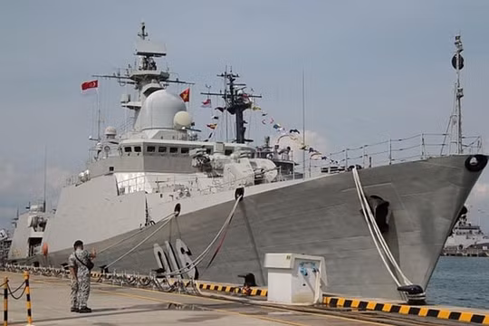 Quân đội Việt Nam sẵn sàng bảo vệ độc lập, chủ quyền, toàn vẹn lãnh thổ của Tổ quốc