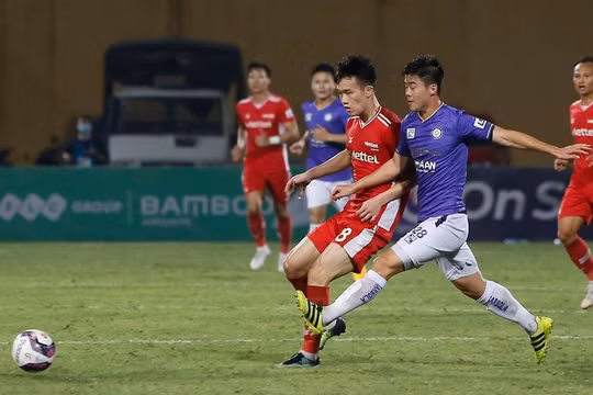 HLV Hoàng Văn Phúc: “CLB Hà Nội thiếu nhiều may mắn”