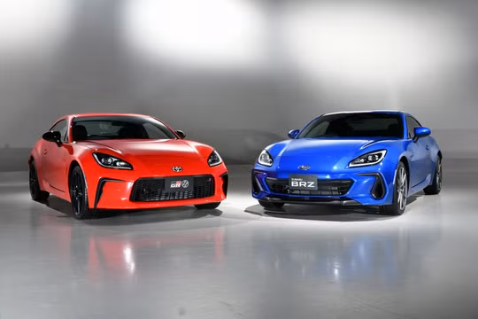 Toyota GR 86 2022 ra mắt tại Nhật Bản, diện mạo giống Subaru BRZ