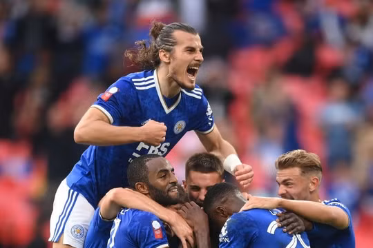 Leicester giành Siêu cúp Anh sau khi đánh bại Man City