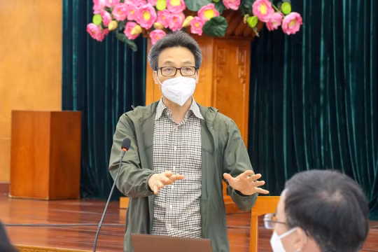 TP. HCM cần giãn mật độ và để dân tự lấy mẫu xét nghiệm nhanh