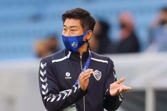 HLV tin đồn của Hà Nội FC chính thức dẫn dắt đội bóng Singapore
