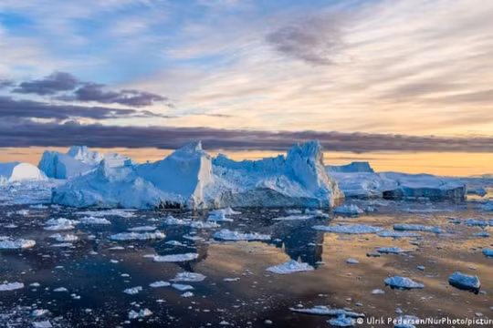 Sóng nhiệt gây ra 'sự kiện tan chảy lớn' ở Greenland